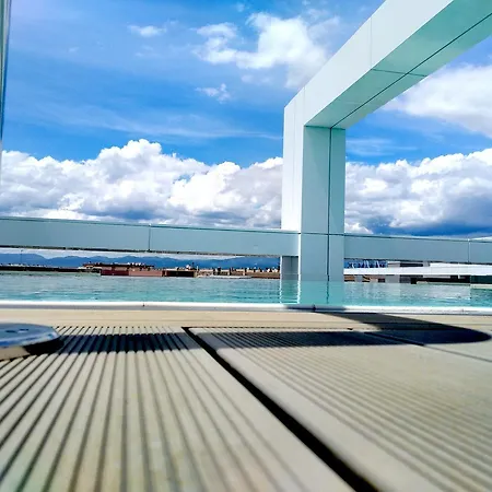 Ξενοδοχείο Olympus Palace 4*