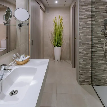 Hotel Olympus Palace 4*