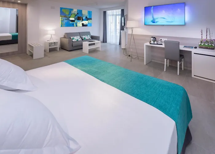 Hotel Olympus Palace 4*